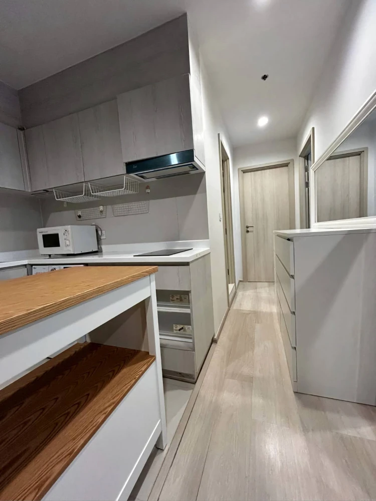 Condo for rent, Life one wireless, 17th floor, beautiful view, good layout, comfortable to live in, complete functions, fully furnished, ready to move
