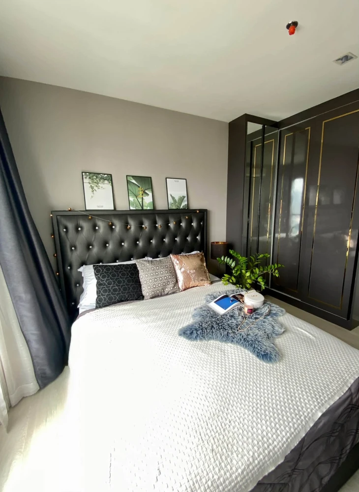 Condo for rent at Life Sukhumvit 48. Spacious and comfortable, featuring a well-designed living area and full amenities—book now!
