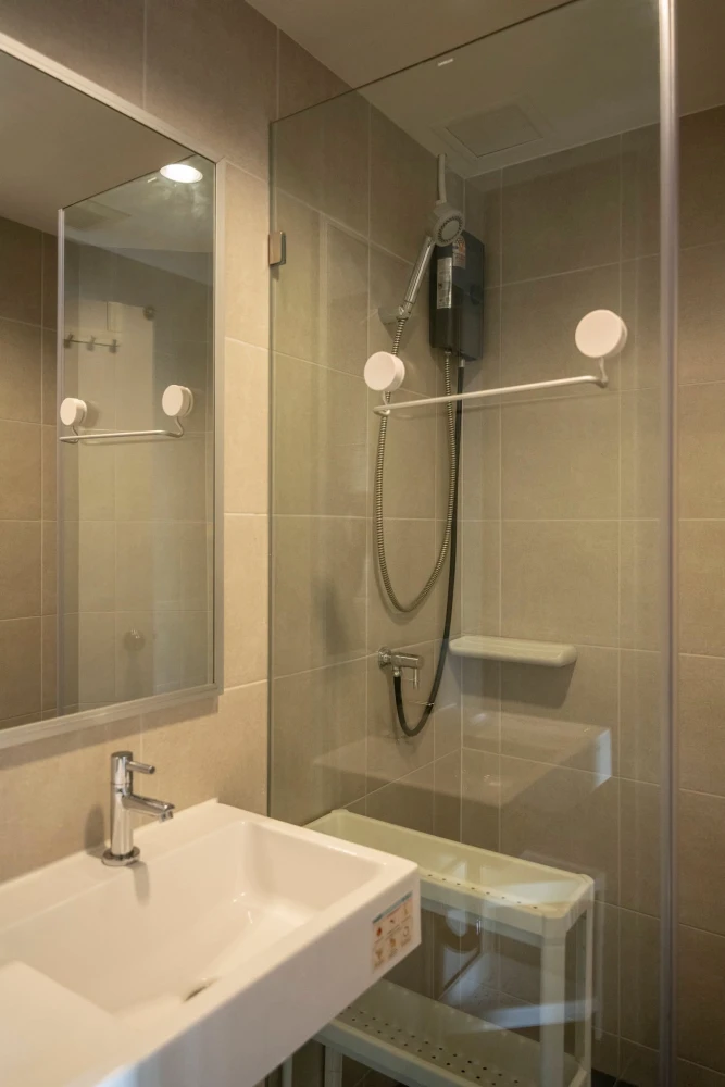 Condo for rent at Lumpini Park Phetkasem 98. Ready to move in, 18th floor, pool view, full amenities. Book now!