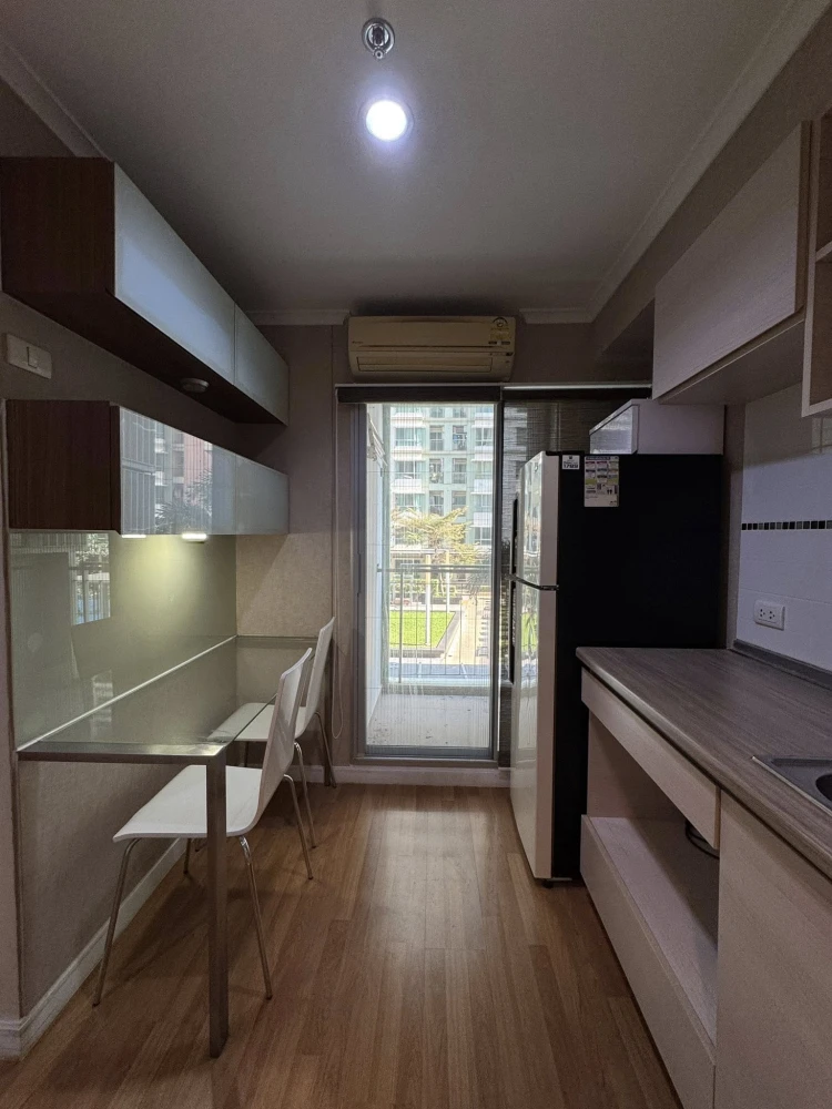 Condo for rent at Lumpini Park Riverside Rama 3, 10th floor. Amazing view! Everything you need is here. Book now, don't wait!