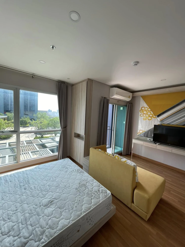 Condo for rent Lumpini Park Vibhavadi – Chatuchak, 9th floor, pool view, beautiful corner, with built-in, ready to use