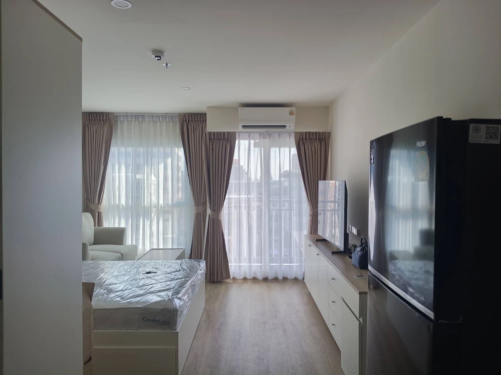 Condo for rent at Lumpini Ville Charan-Fai Chai. Move-in ready, fully equipped with amenities, and offered at a great price—book now before it’s gone!
