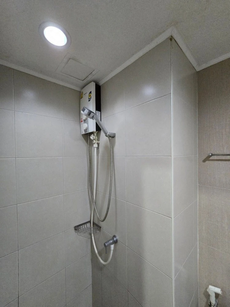 Condo for rent at Lumpini Ville Lasalle-Barring. Fully furnished and equipped with appliances. Great value! Book now!