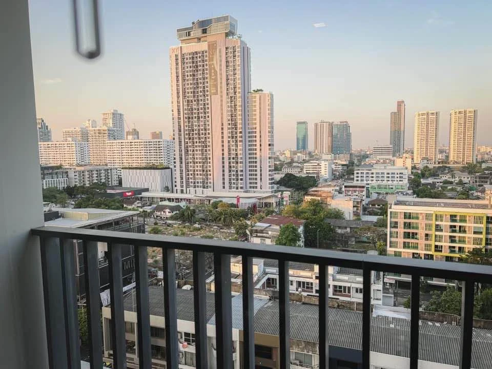 Condo for rent at M Thonglor 10. Nice unit, fully furnished. Just bring your belongings and move in! Don't miss out!