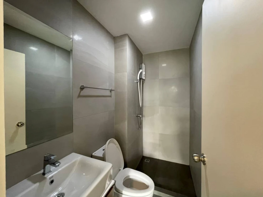 for rent/sale at Magnix Ramintra 21. Fully furnished and equipped with appliances. Just bring your personal belongings and move in! Don't miss out!