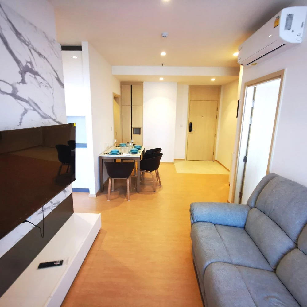 Condo for rent at Maru Ekkamai 2. Spacious and comfortable rooms with ample living space and complete amenities. Book now!