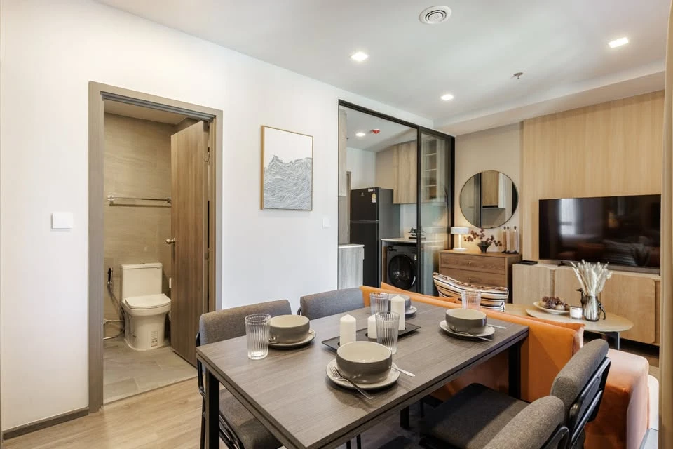 Condo for rent at Metris District Ladprao, 2 bedrooms, 1 bathroom, beautifully furnished, fully equipped. Book now, don't miss out!