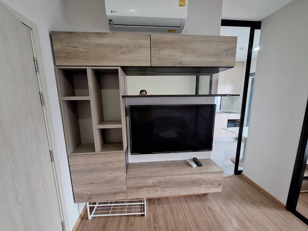 Condo for rent at Metris Rama 9-Ramkhamhaeng. Fully furnished and ready to move in. Complete amenities. Great price. Book now, don't miss out!