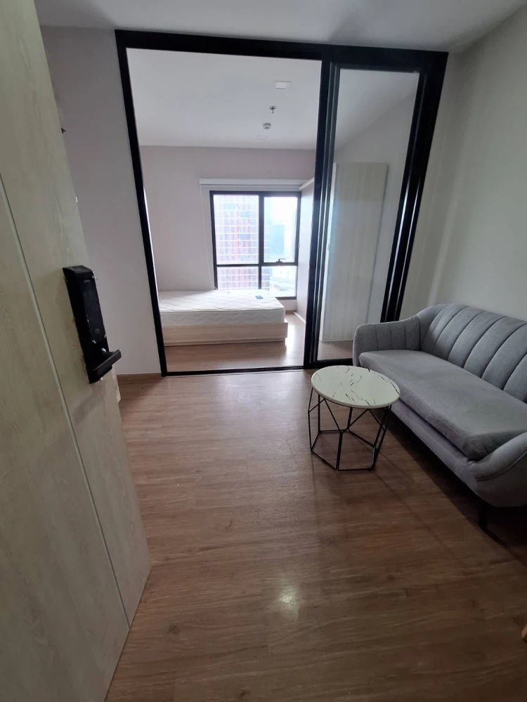 Condo for rent at Metris Rama 9-Ramkhamhaeng. Fully furnished and ready to move in. Complete amenities. Great price. Book now, don't miss out!