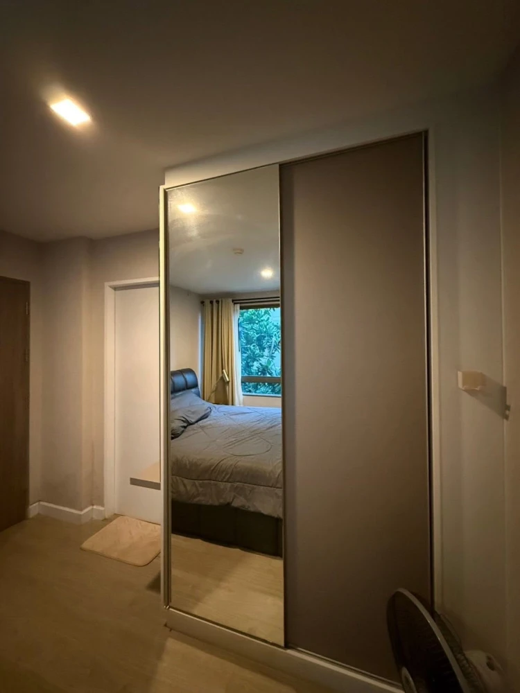 Condo for rent at Metro Luxe Ratchada. Spacious room with ample living space and complete amenities. Book now!