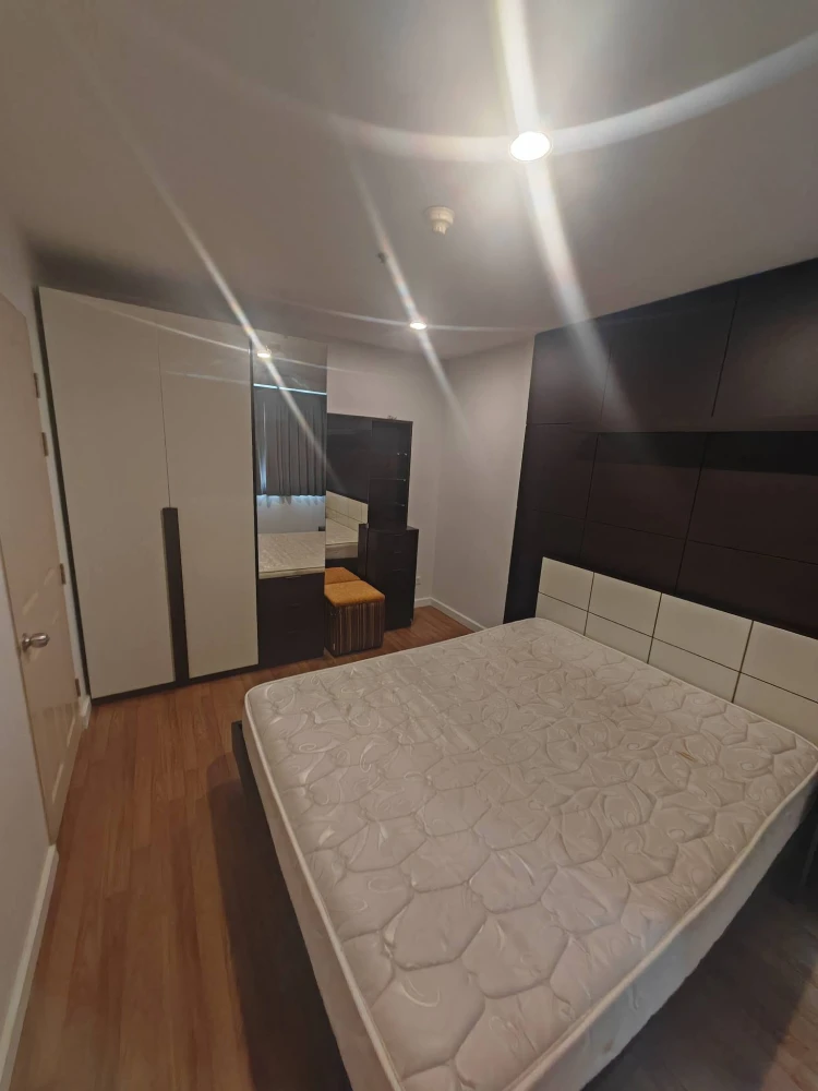 Condo for rent at Metro Park Sathorn. Ready to move in, fully furnished. Book today! Don't miss out!