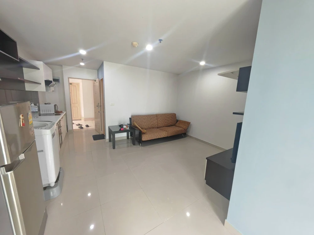 Condo for rent at Metro Park Sathorn. Ready to move in, fully furnished. Book today! Don't miss out!