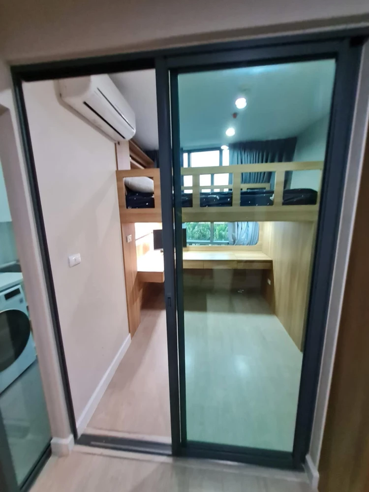 Condo for rent at Metro Sky Prachachuen. Nice, well-partitioned unit. Book today! Don't wait!