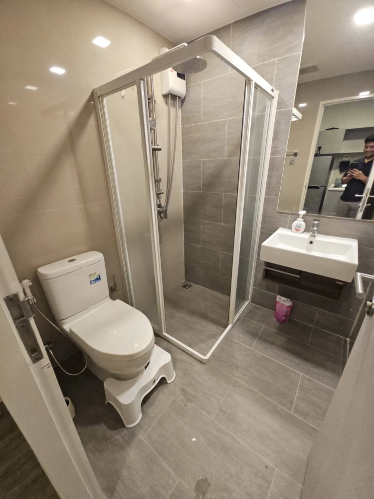Condo for rent at Modiz Interchange. Ready to move in, fully furnished, great price. Book now, don't miss out!