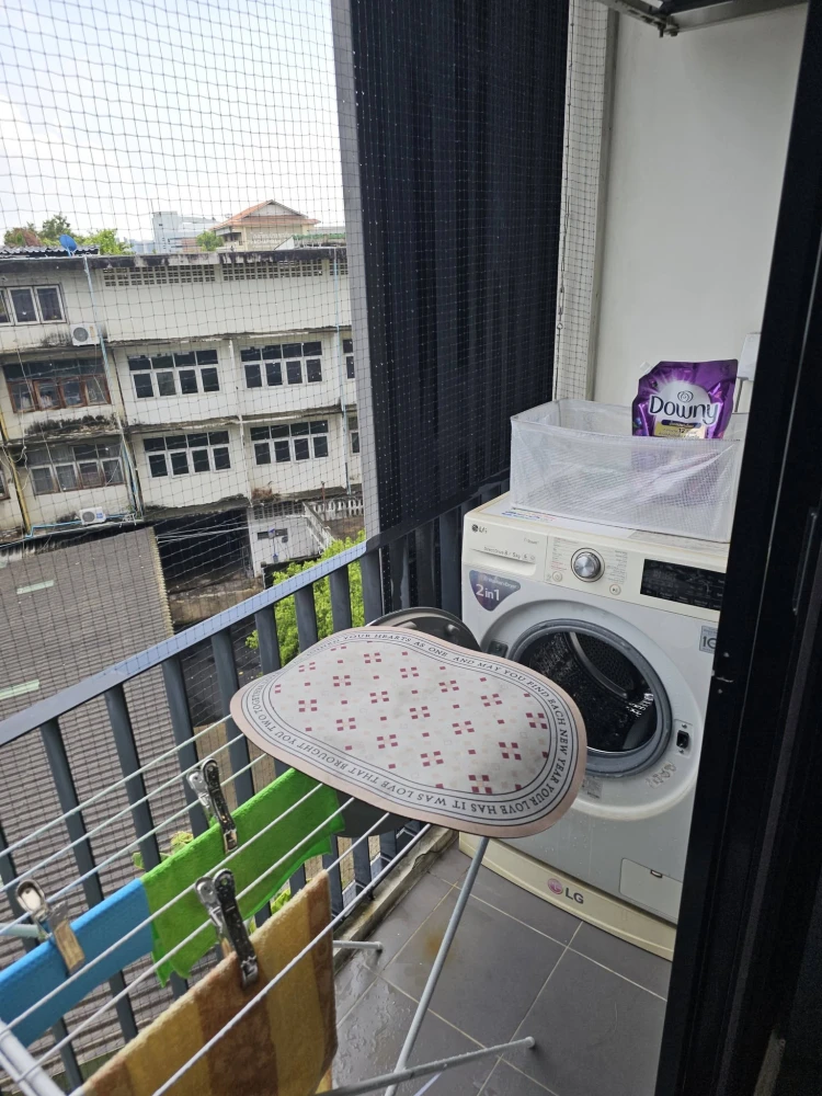 Condo for rent at Modiz Interchange. Ready to move in, fully furnished, great price. Book now, don't miss out!