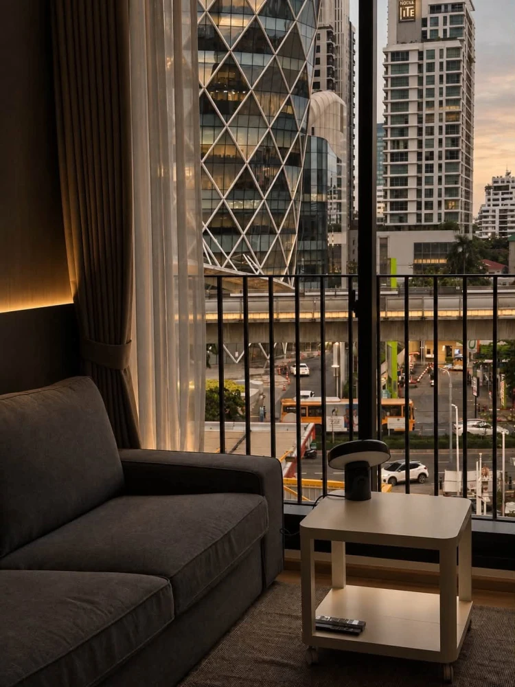 Condo for rent at Noble Around Ari: 5th-floor corner unit with an unobstructed view and high-quality built-in furnishings. Everything you need for con