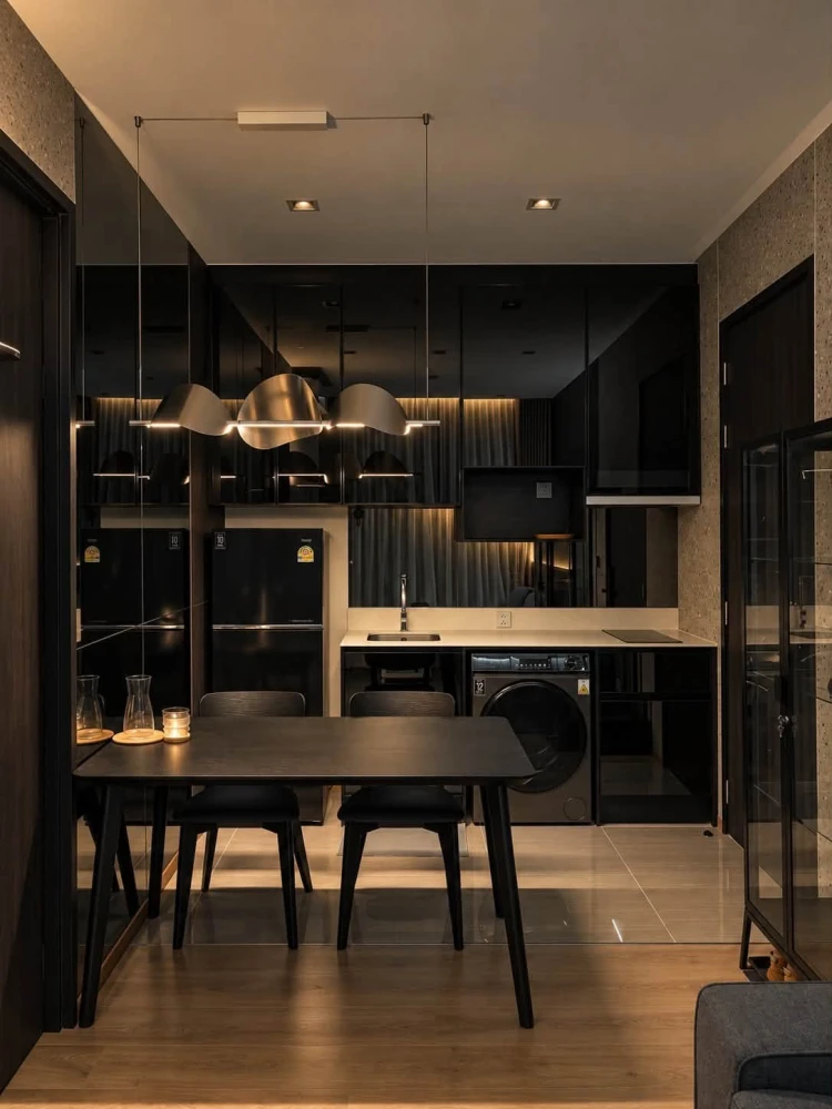 Condo for rent at Noble Around Ari: 5th-floor corner unit with an unobstructed view and high-quality built-in furnishings. Everything you need for con