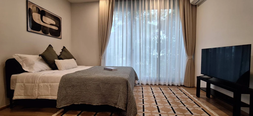 Condo for rent, Noble Around Ari, corner room with privacy, fully furnished, ready to move in. Don't miss it!