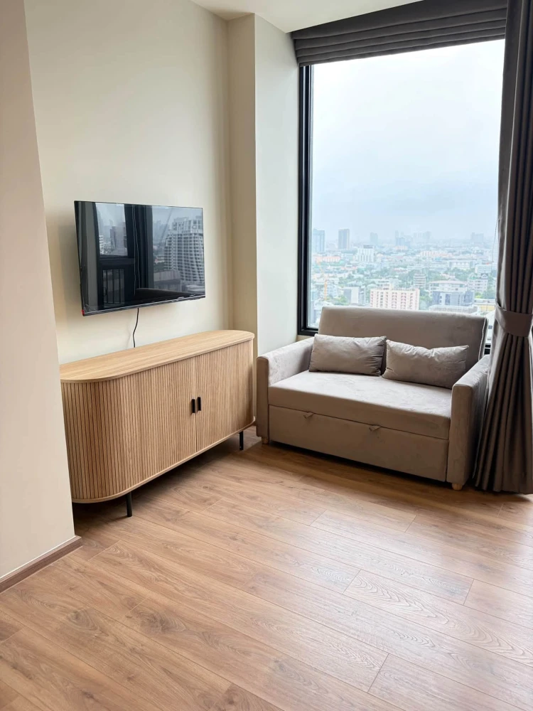 Condo for rent at Noble Form Thonglor. Move-in ready—fully furnished and equipped with all appliances. Just bring your personal belongings and move ri