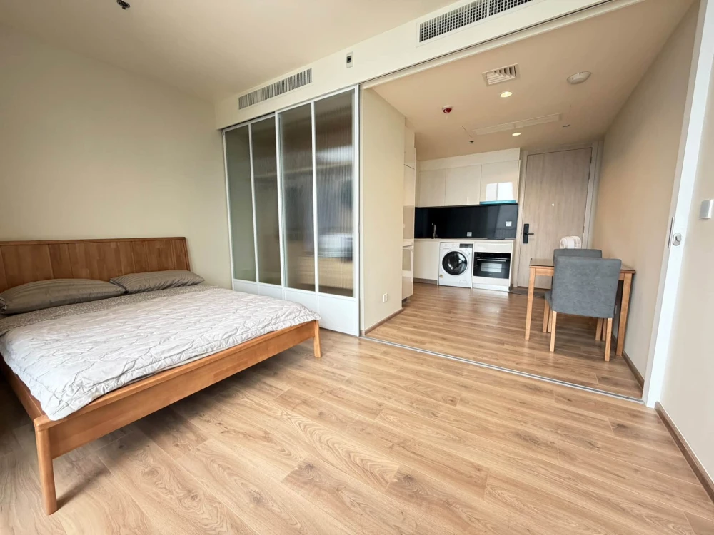 Condo for rent at Noble Form Thonglor. Move-in ready—fully furnished and equipped with all appliances. Just bring your personal belongings and move ri