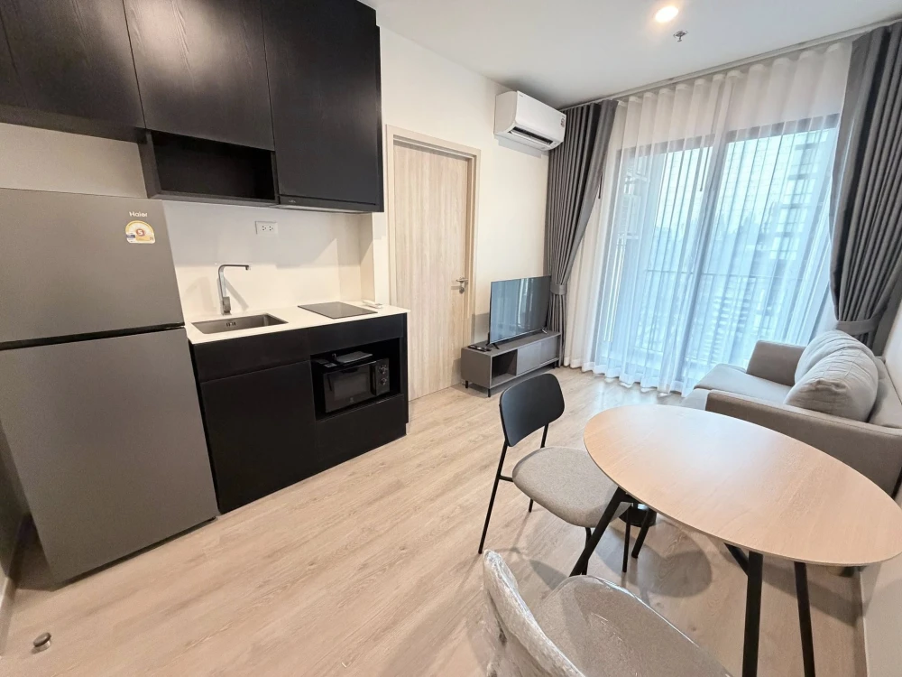 Condo for rent at Noble Nue District R9, 24th floor. High floor with stunning views and fully furnished. Book now!