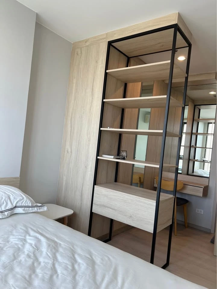 Condo for rent at Noble Nue Srinakarin-Lasalle. Nice unit on the 22nd floor with great views. Amazing price! Don't miss out!