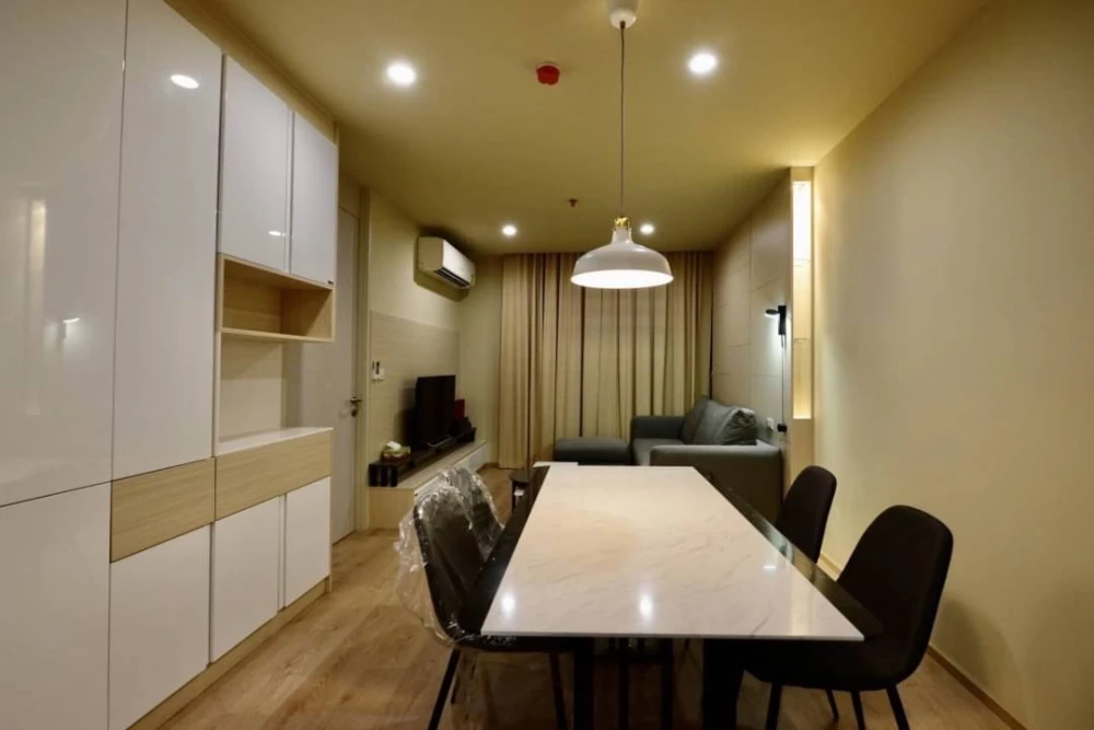 Condo for rent at Noble Recole Sukhumvit 19. Spacious and comfortable unit with ample living space and complete amenities. Book now!