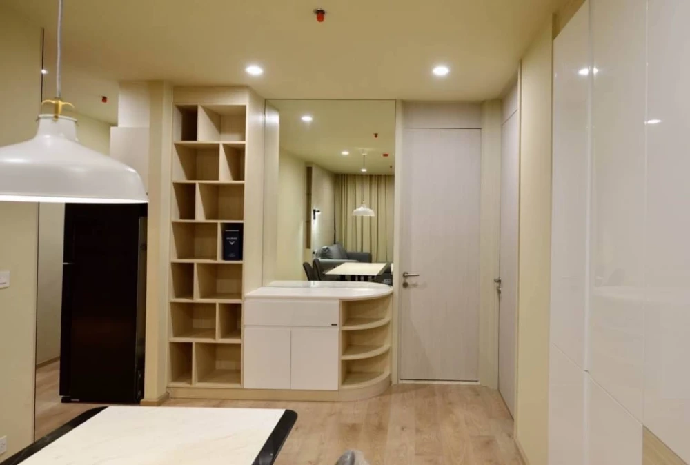Condo for rent at Noble Recole Sukhumvit 19. Spacious and comfortable unit with ample living space and complete amenities. Book now!