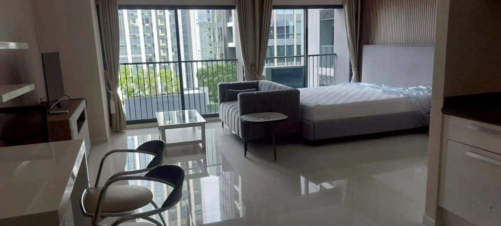 Condo for rent: Noble Remix Sukhumvit 36, studio unit, high floor, fully furnished. Book now!