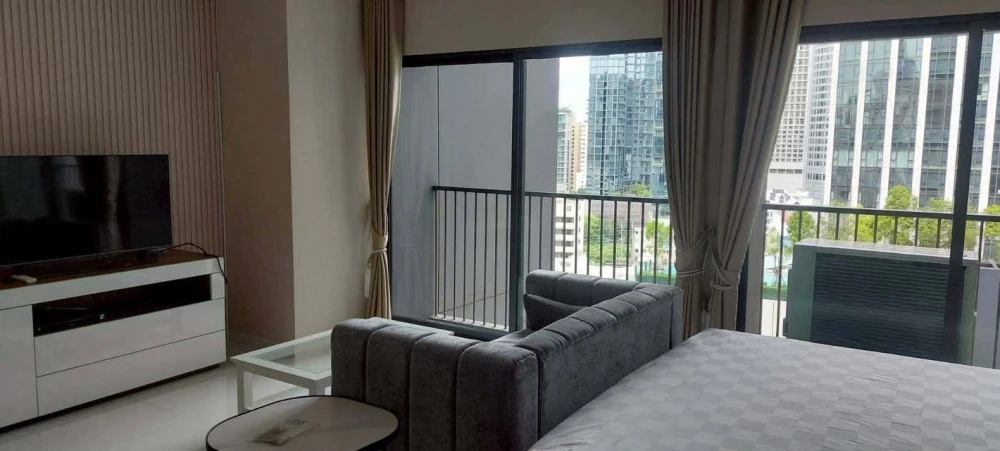 Condo for rent: Noble Remix Sukhumvit 36, studio unit, high floor, fully furnished. Book now!