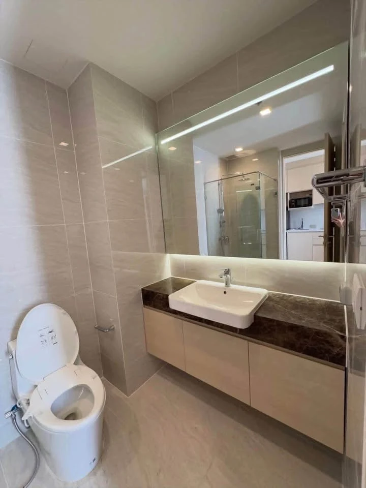 Condo for rent Noble State Sukhumvit 39, 32nd floor, Sukhumvit city view, well decorated, built-in, if you don't book, you'll miss out.