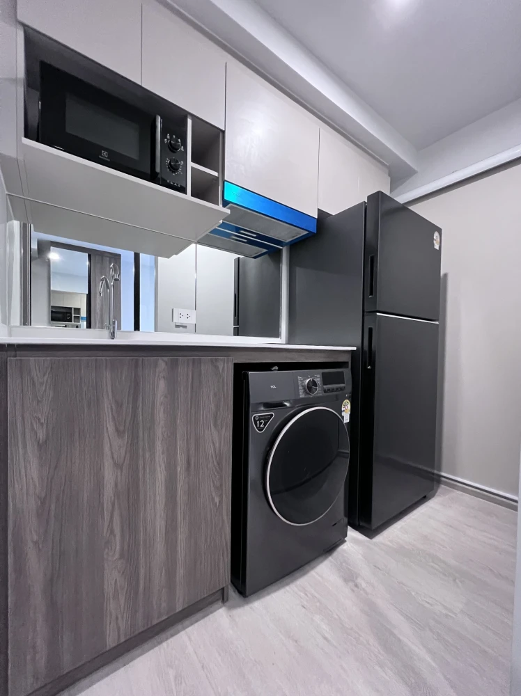 Condo for rent at Nue Core Khu Khot Station. Corner unit for privacy. Affordable price. Book now! Don't miss out!