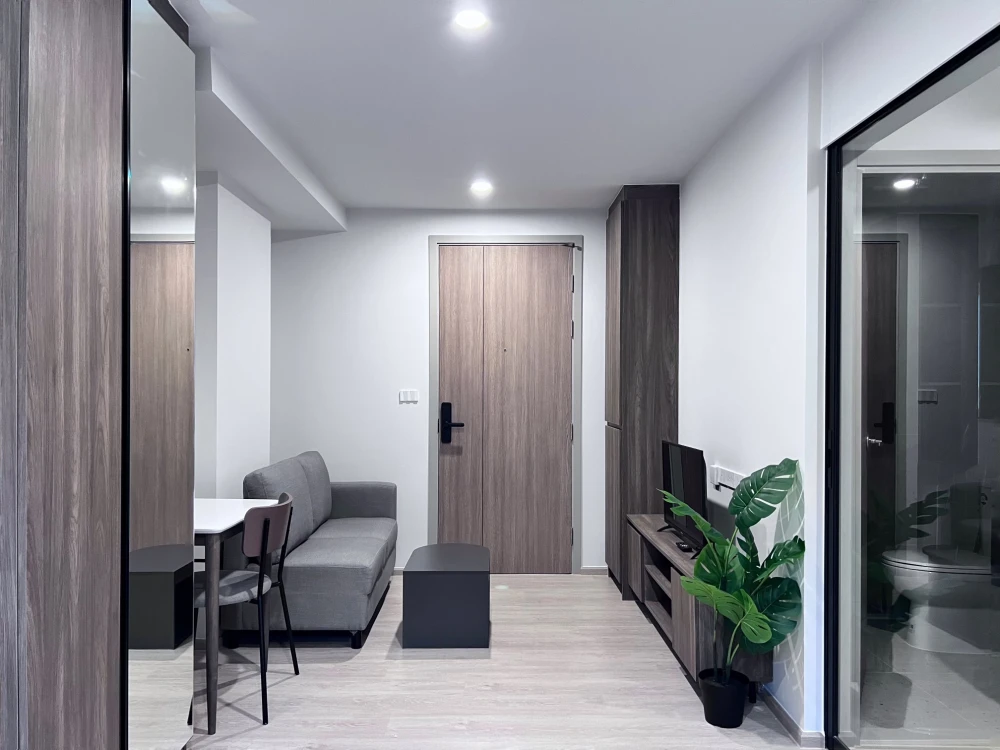Condo for rent at Nue Core Khu Khot Station. Corner unit for privacy. Affordable price. Book now! Don't miss out!