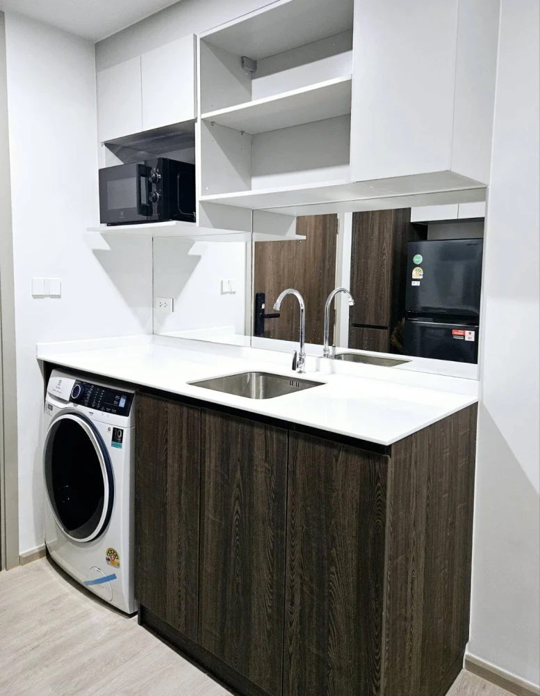 Condo for rent, Nue Cross Khu Khot Station, well-separated rooms, great value, you'll regret it if you miss it.