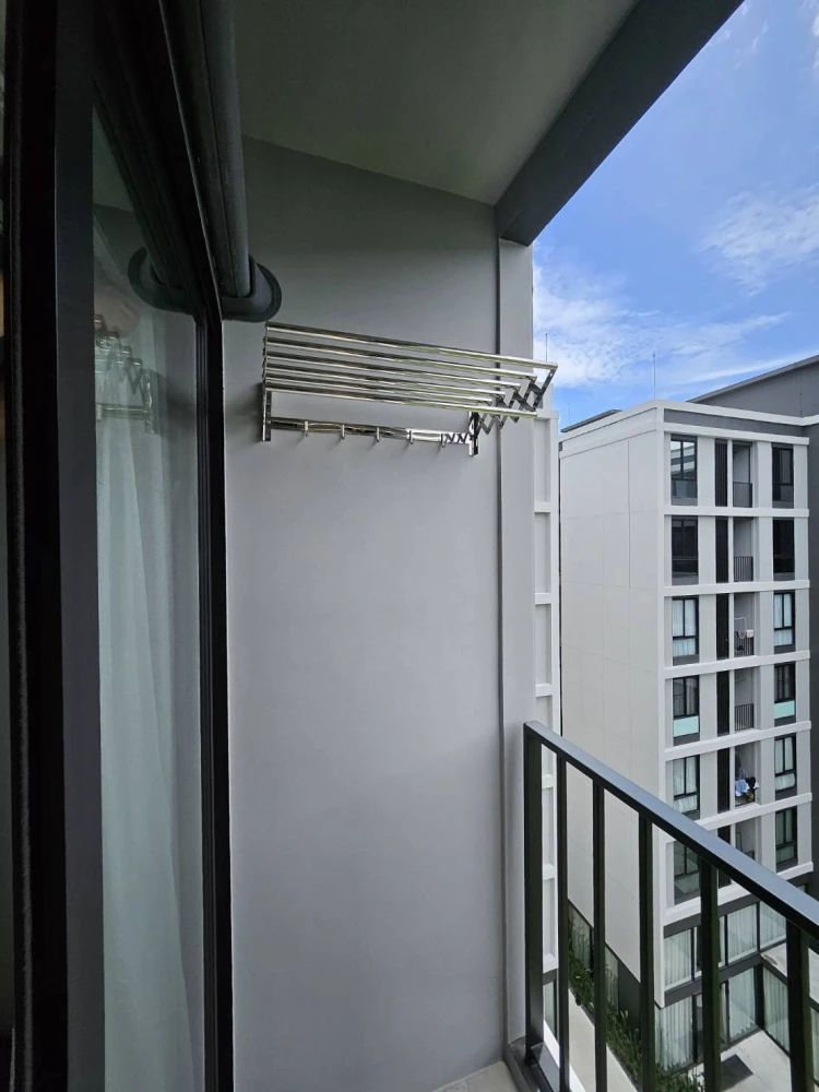 Condo for rent, Nue Cross Khu Khot Station, well-separated rooms, great value, you'll regret it if you miss it.