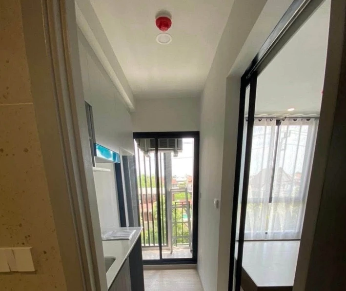 Condo for rent at Nue Cross Khu Khot Station. Ready to move in. Great price. Convenient and complete in one place. Book now!