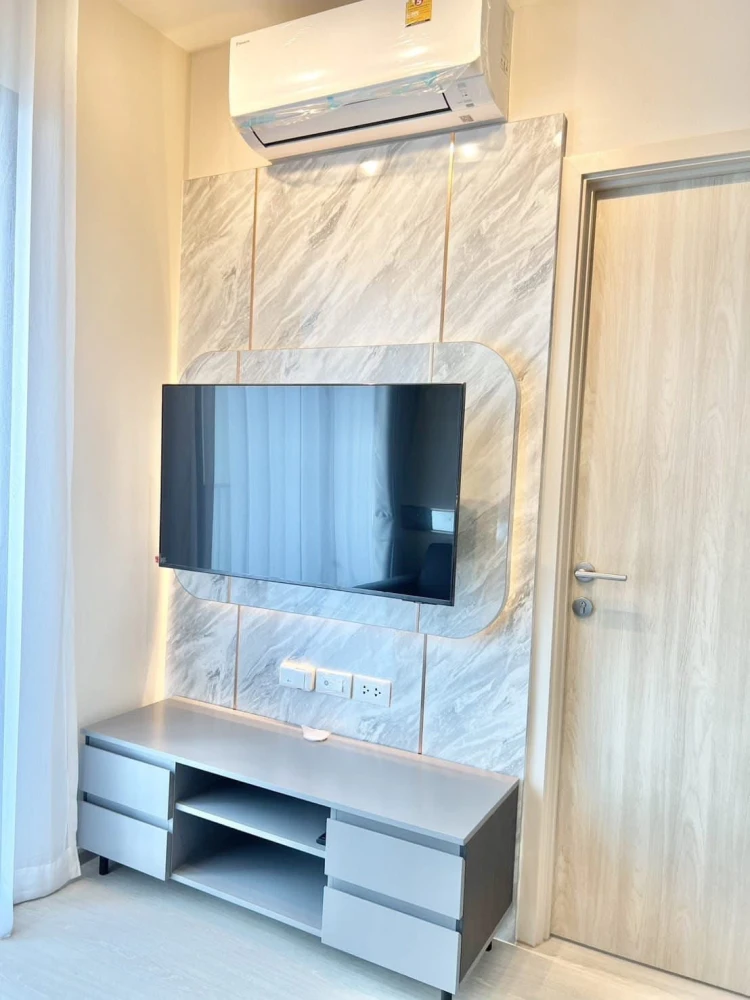 Condo for rent: NUE Noble Ratchada-Ladprao. Beautifully decorated room with excellent built-in furniture. Convenient and complete here. Come reserve n