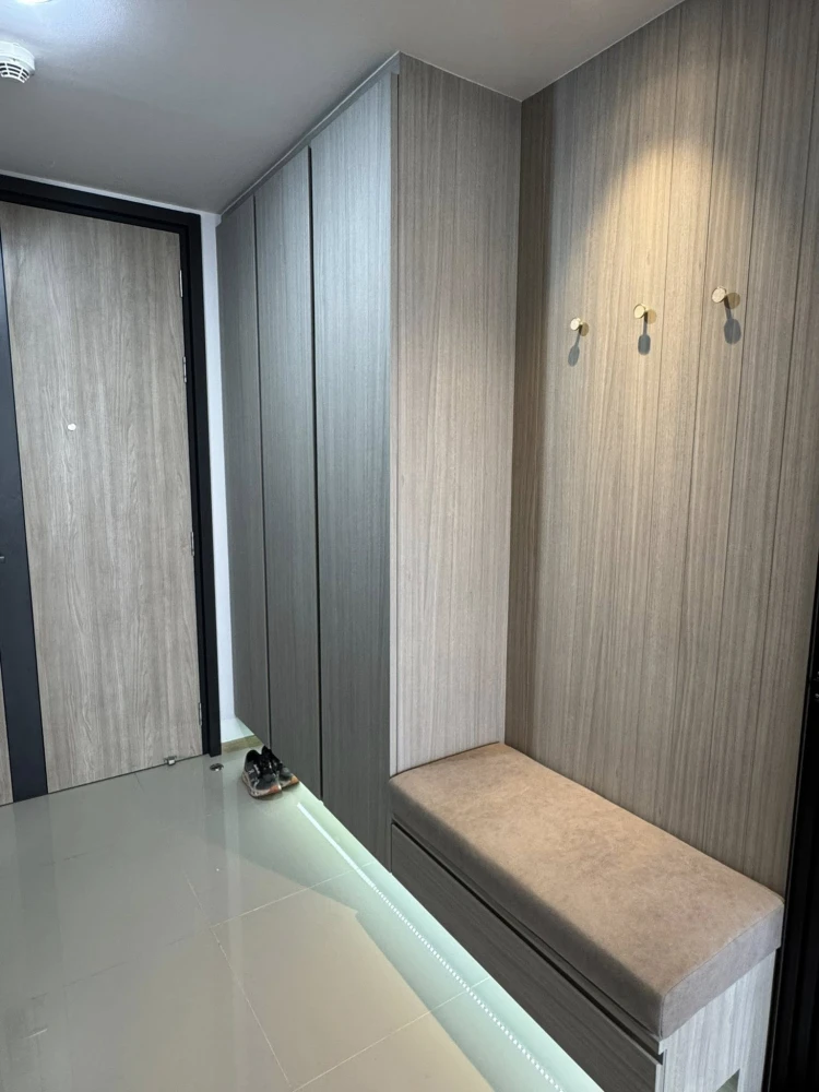 Condo for rent: Oka Haus Sukhumvit 36. Nicely decorated unit with complete furniture and appliances. 34th floor with great views. Book now!