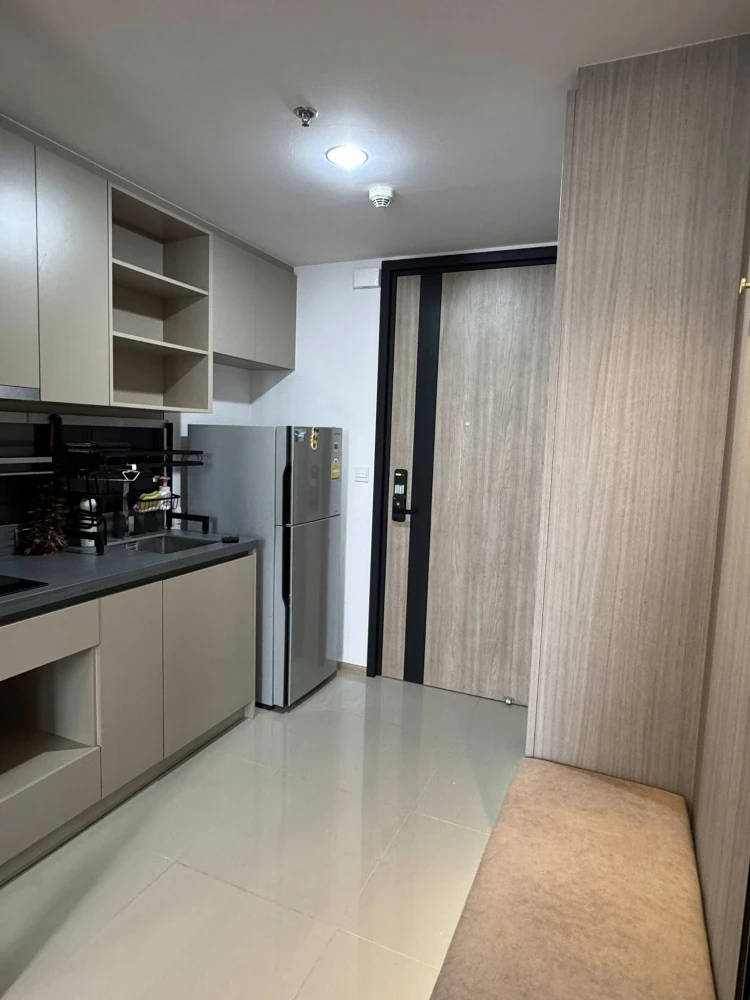 Condo for rent: Oka Haus Sukhumvit 36. Nicely decorated unit with complete furniture and appliances. 34th floor with great views. Book now!