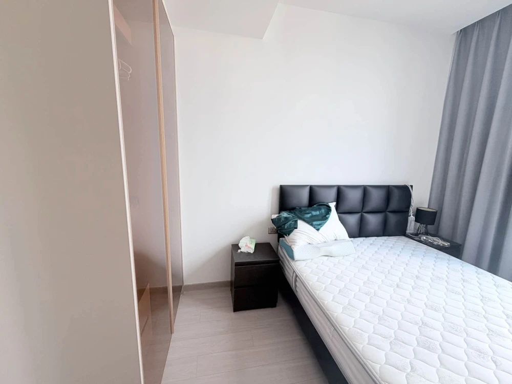 Condo for rent at One 9 Five Asoke-Rama 9. Spacious, comfortable unit with a well-designed layout and full amenities—book now! images
