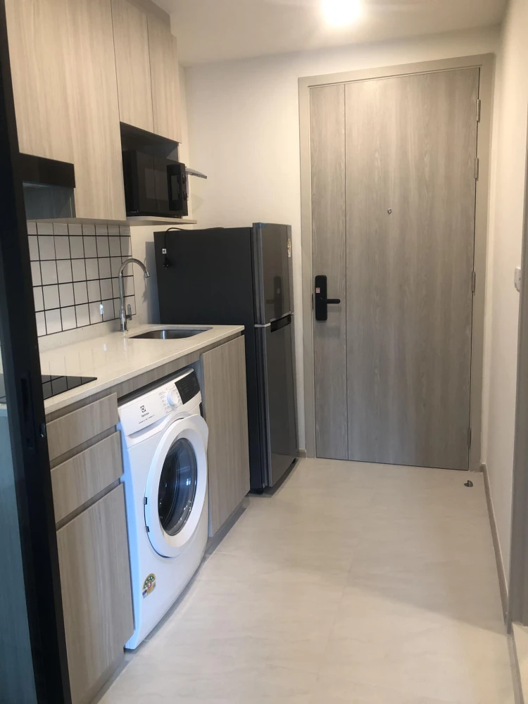 Condo for rent at Origin Play Sri Udom Station. Ready to move in, fully furnished. Book now, don't miss out!