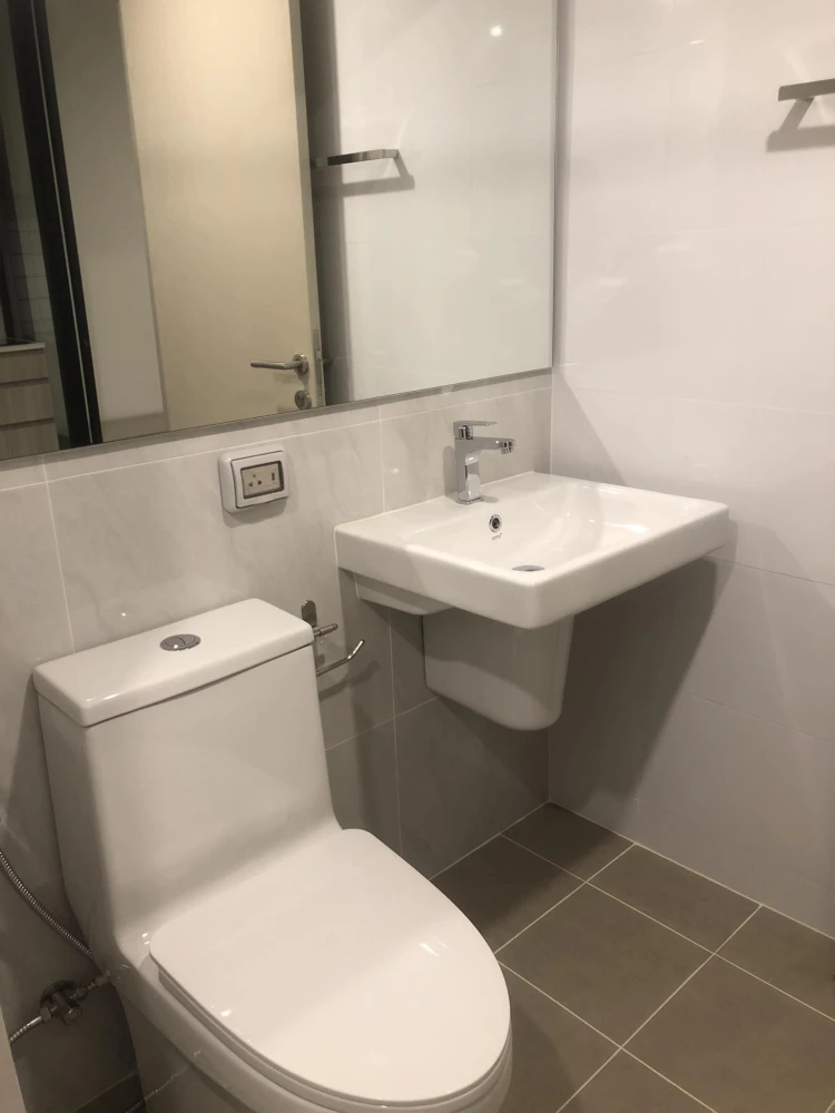 Condo for rent at Origin Play Sri Udom Station. Ready to move in, fully furnished. Book now, don't miss out!