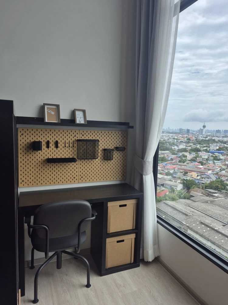 Condo for rent: Origin Plug & Play E22 Station, fully furnished, 21st floor, great view, high ceilings, bright and airy. Book now!