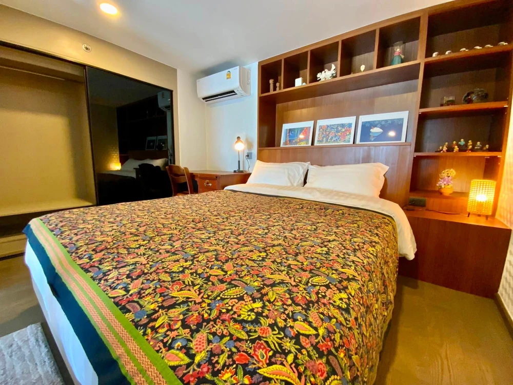 Condo for rent at Park Origin Rajchathewi, duplex unit with 4.25 meter ceiling height, spacious and fully furnished, ready to move in.