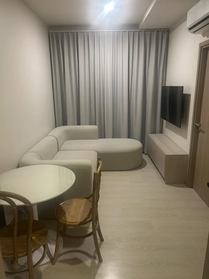 Condo for rent at Pynn Pridi20. A lovely unit with spacious living area. Pet-friendly – ​​you definitely don't want to miss this!