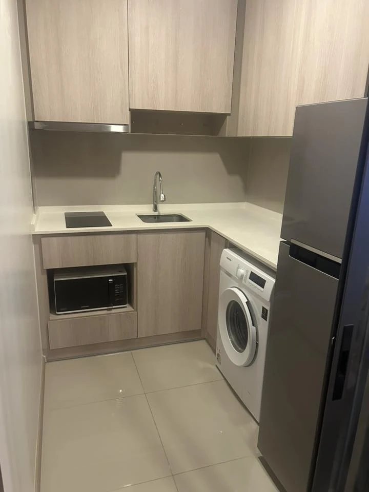 Condo for rent at Pynn Pridi20. A lovely unit with spacious living area. Pet-friendly – ​​you definitely don't want to miss this!