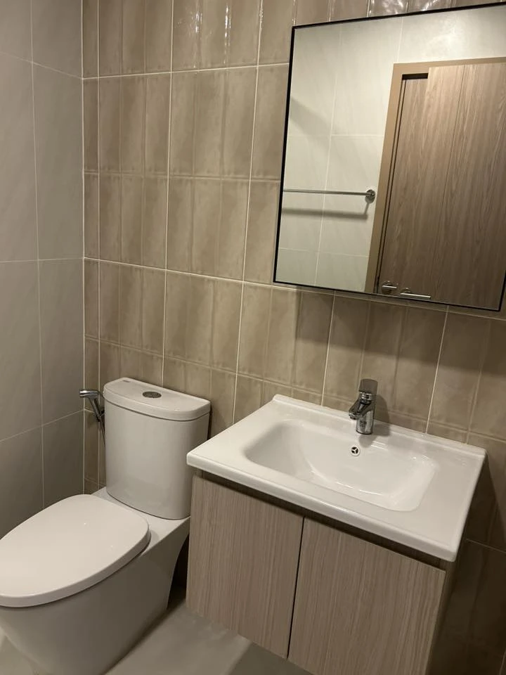 Condo for rent at Pynn Pridi20. A lovely unit with spacious living area. Pet-friendly – ​​you definitely don't want to miss this!