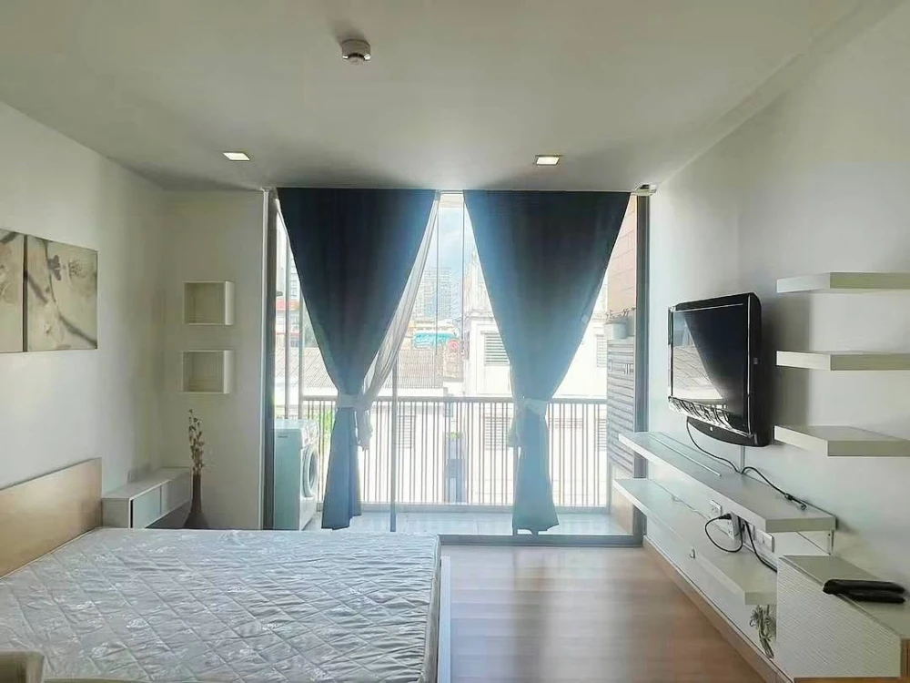Condo for rent, Quad Sathon, Studio room, 4th floor, ready to move in, fully furnished, great price. Book now!