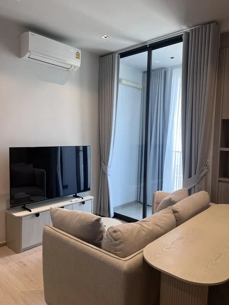 Condo for rent Reference Sathorn Wongwianyai, nice room, complete with furniture and electrical appliances, book now!