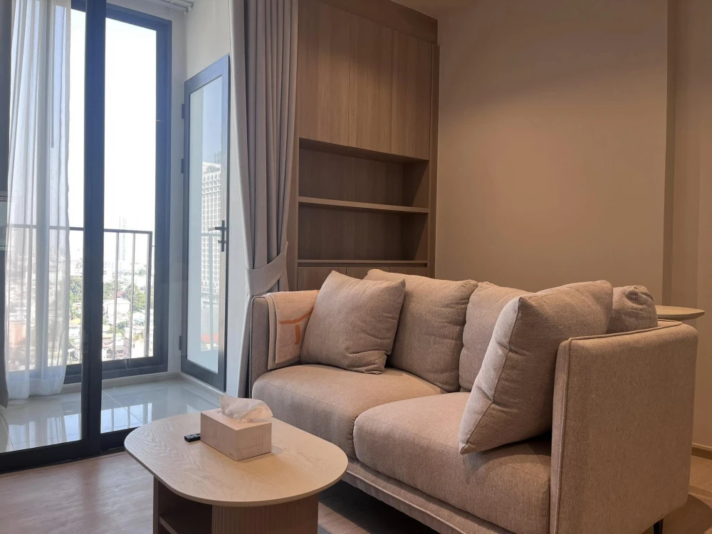 Condo for rent Reference Sathorn Wongwianyai, nice room, complete with furniture and electrical appliances, book now!